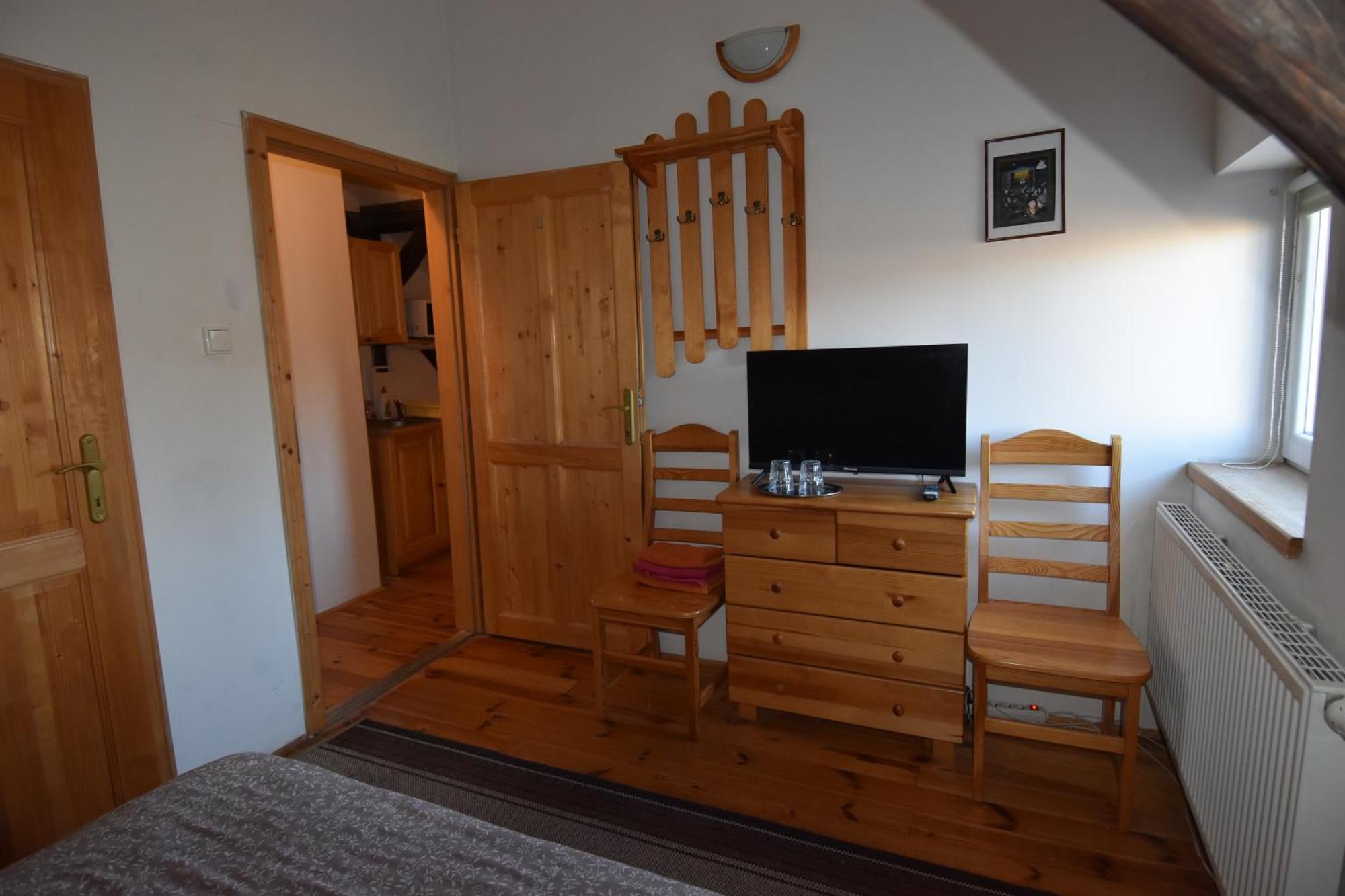 Kavarna Lucie S Ubytovanim Horní Těrlicko Bagian luar foto
